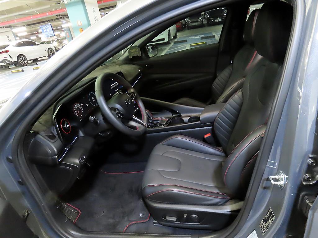 HYUNDAI Avante - Vista 6