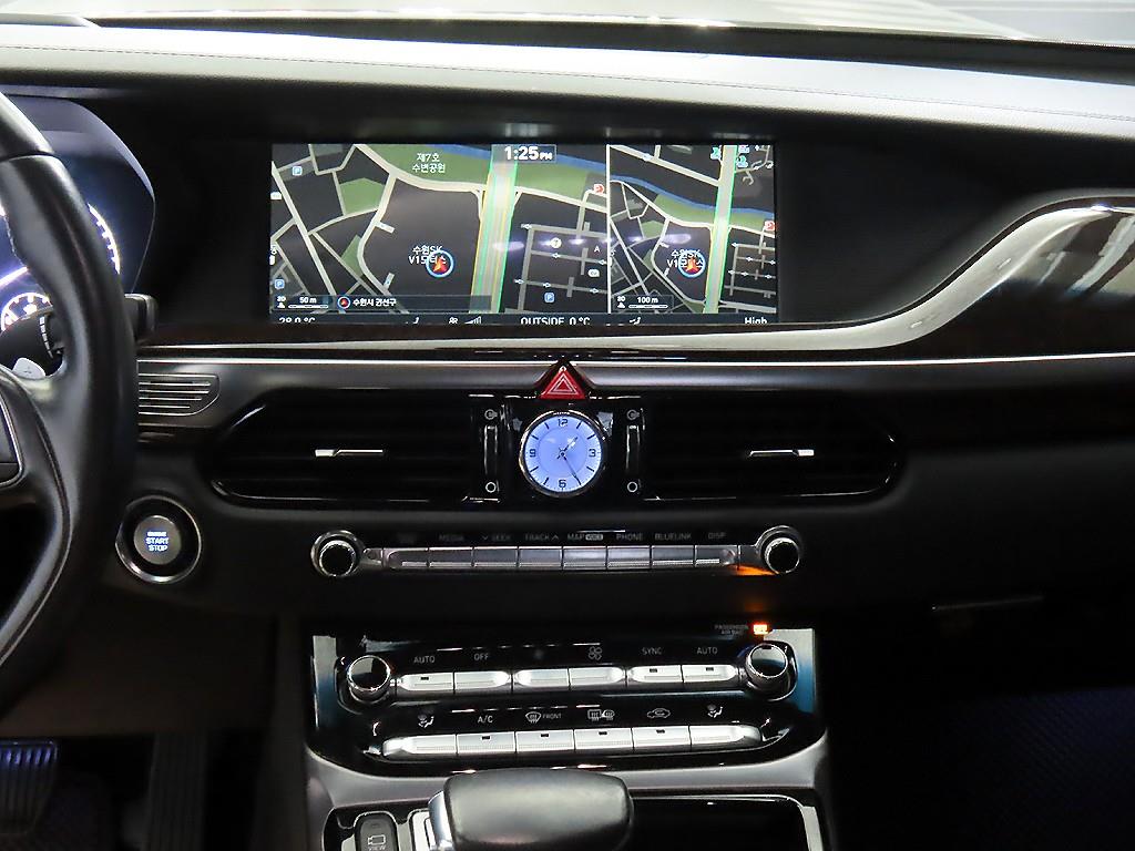 Genesis EQ900 - Vista 11