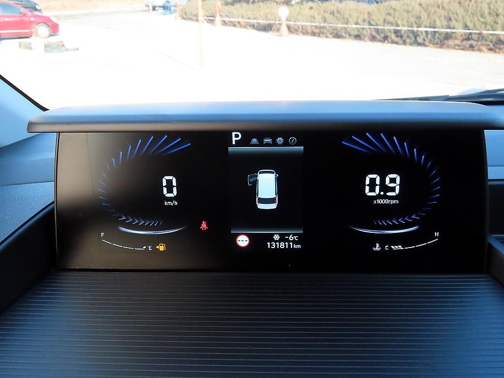 HYUNDAI Staria - Vista 9