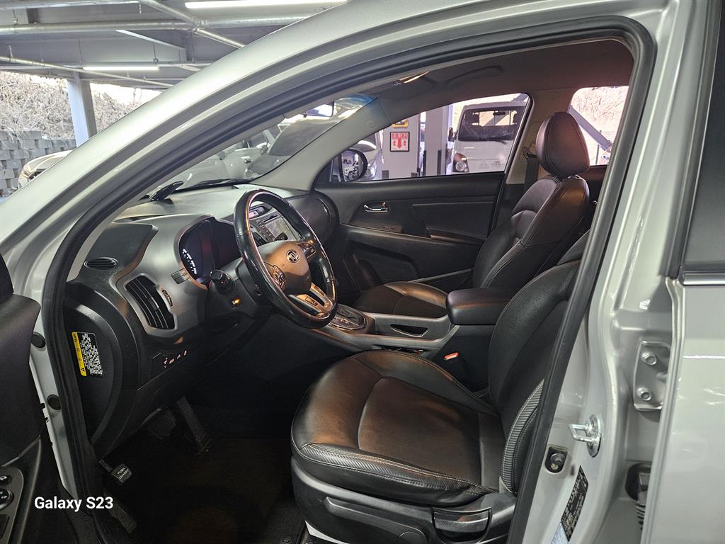 KIA Sportage 2015 Plateado - Importación desde Corea - HF Imports Iquique - Foto 16