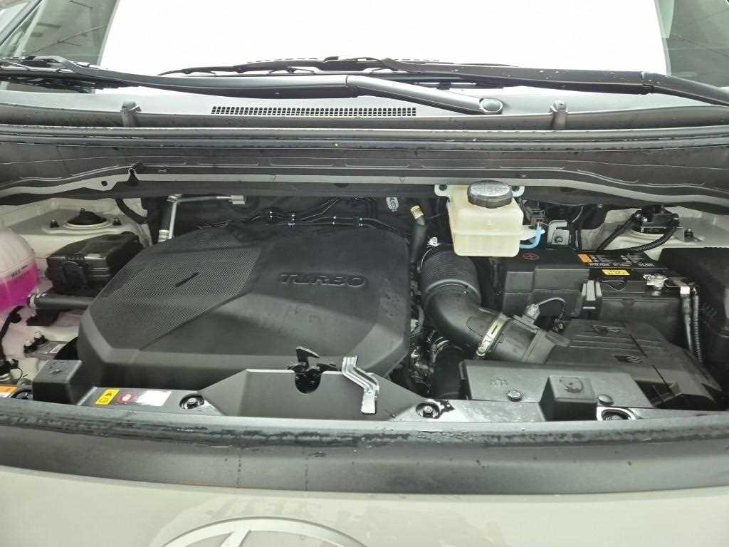 HYUNDAI Staria - Vista 5