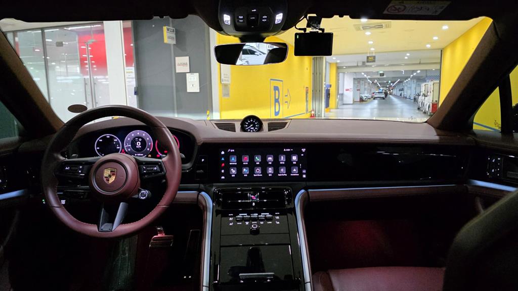 Porsche Panamera - Vista 5