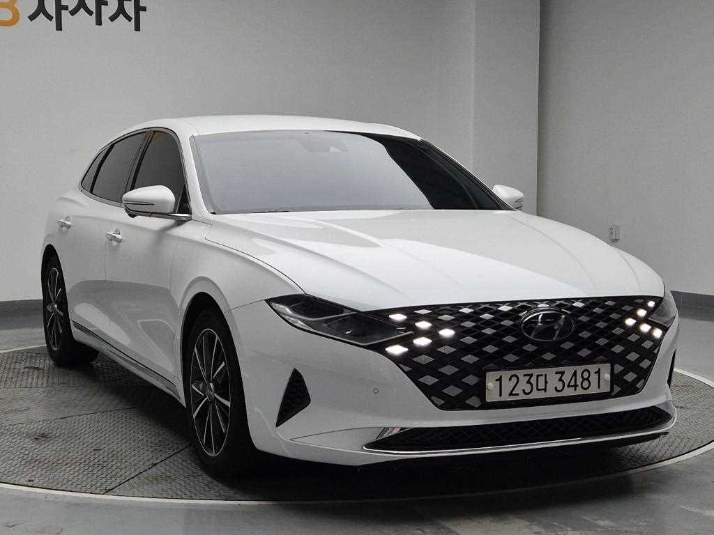 HYUNDAI Grandeur - Vista 4