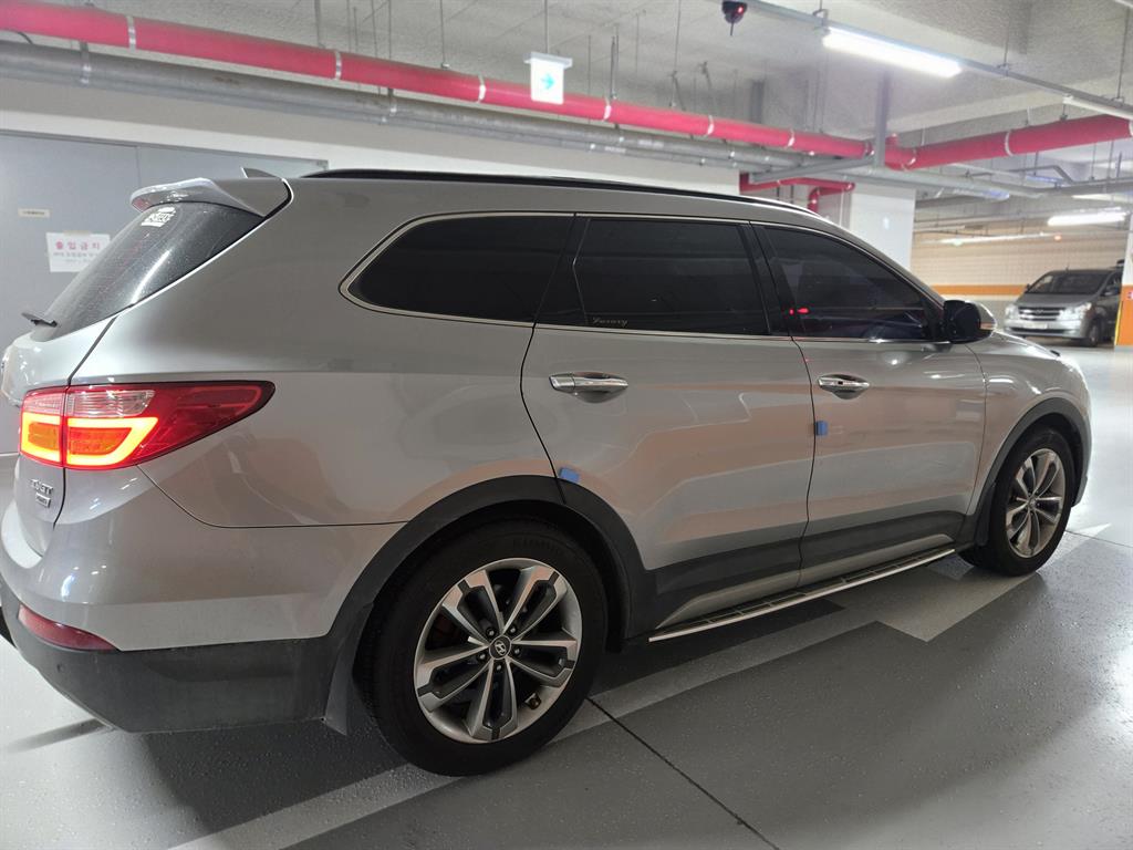 HYUNDAI Maxcruz - Vista 4