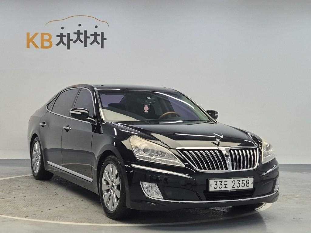 HYUNDAI Equus - Vista 4