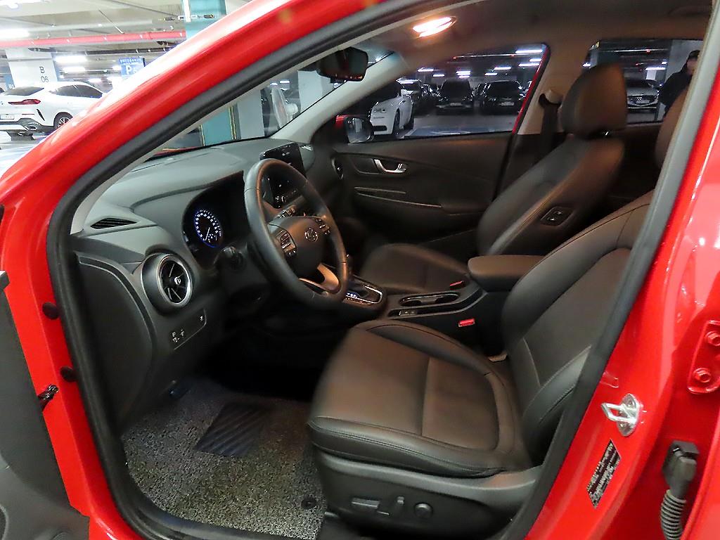 HYUNDAI Kona - Vista 6