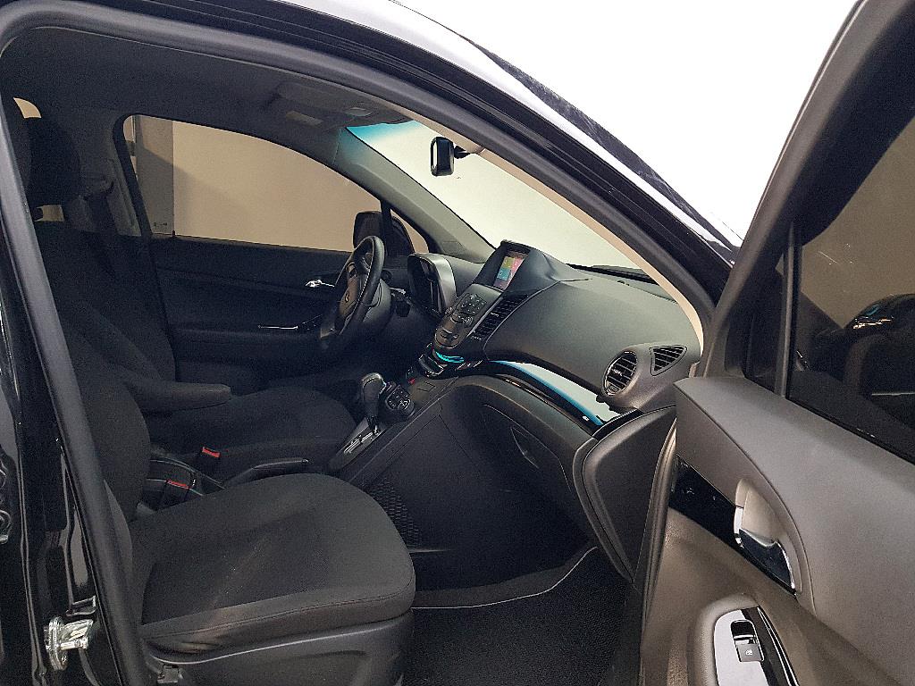 Chevrolet Orlando 2018 Negro - Importación desde Corea - HF Imports Iquique - Foto 14
