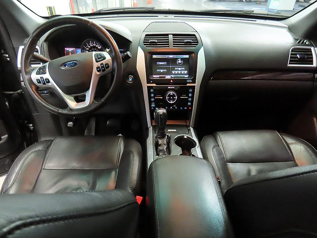 Ford Explorer - Vista 10