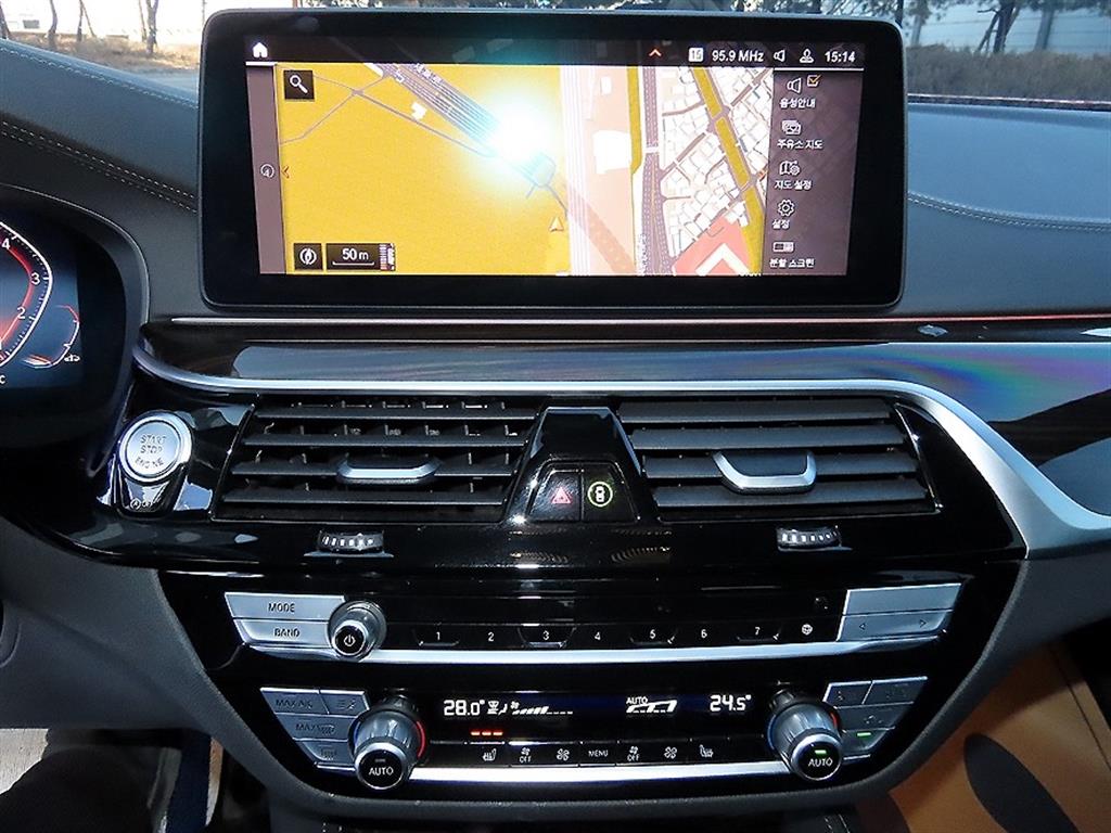 BMW 5 Series 2022 Blanco - Importación desde Corea - HF Imports Iquique - Foto 13