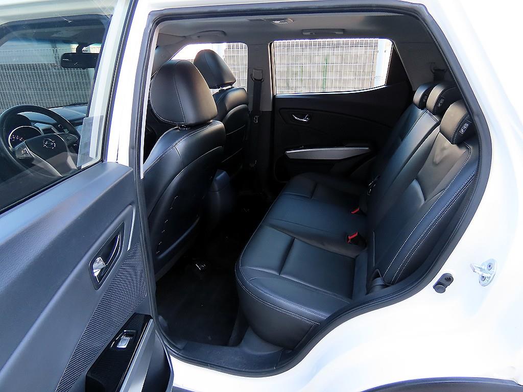 Ssangyong Tivoli - Vista 6