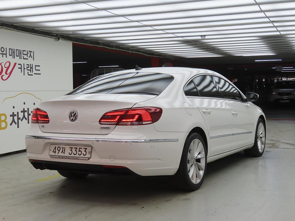 Volkswagen CC - Vista 4