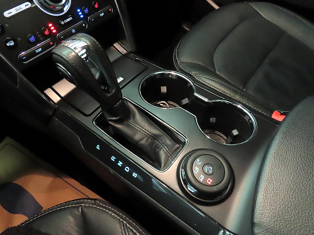 Ford Explorer - Vista 12