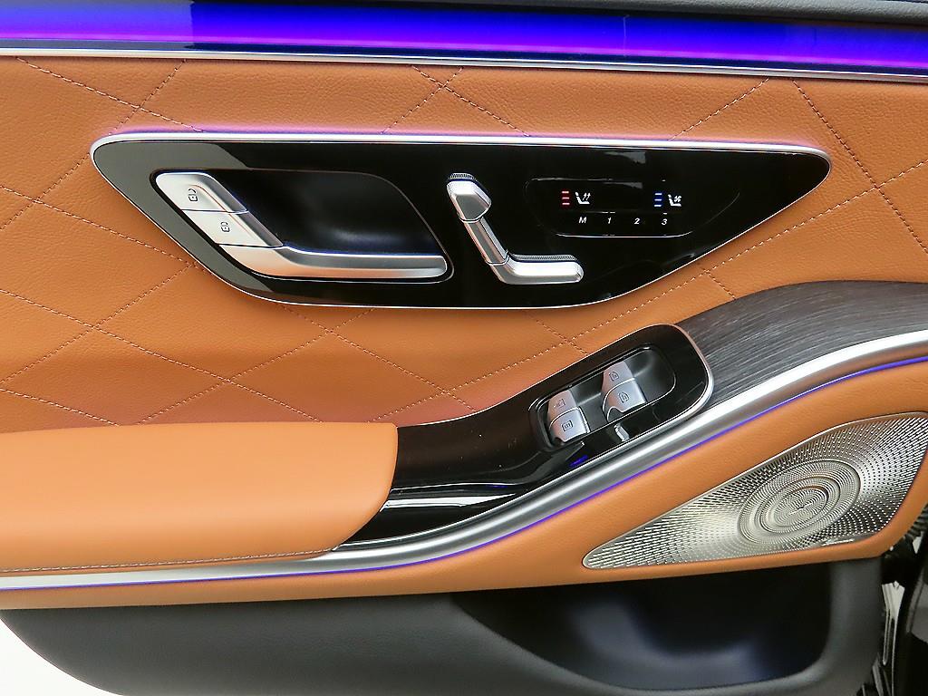 Mercedes Benz S Class - Vista 12