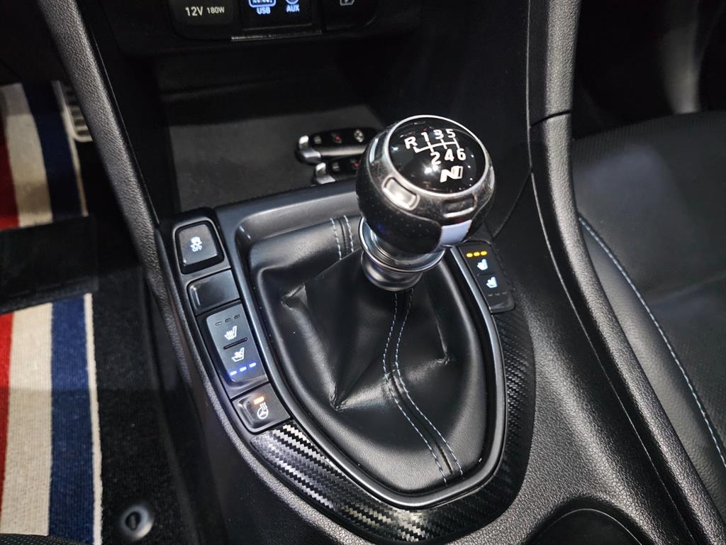 HYUNDAI Veloster 2019 Blanco - Importación desde Corea - HF Imports Iquique - Foto 14