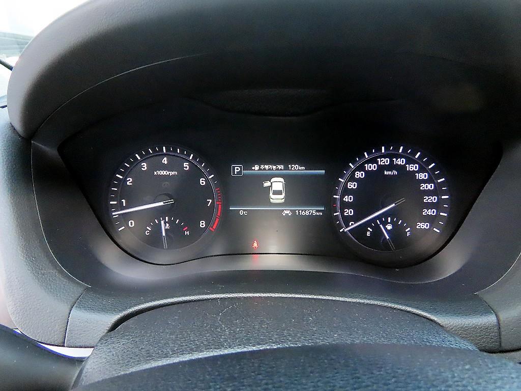 Genesis G80 - Vista 9