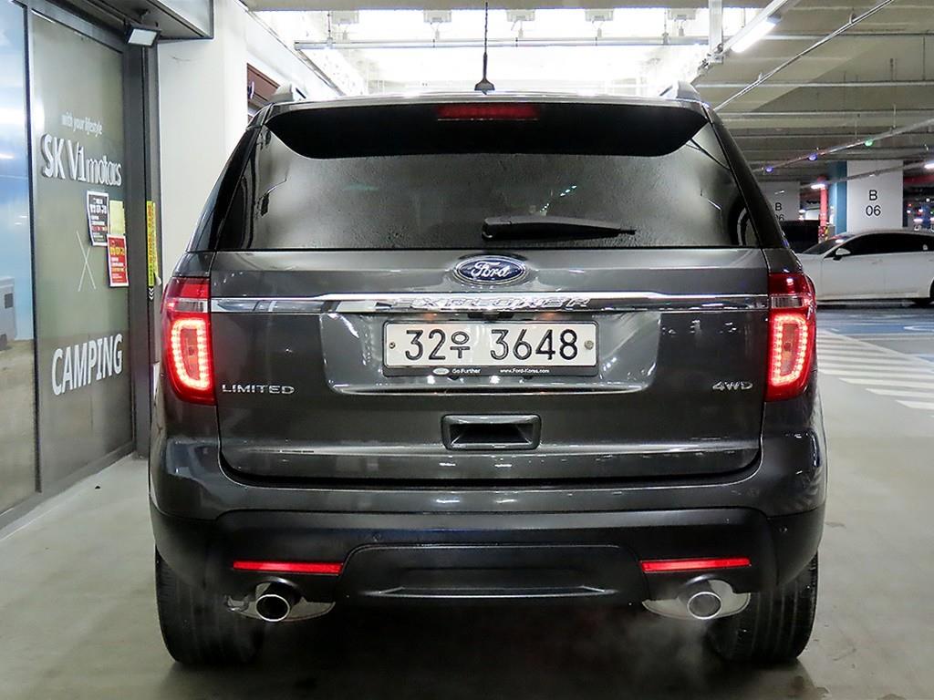 Ford Explorer - Vista 5