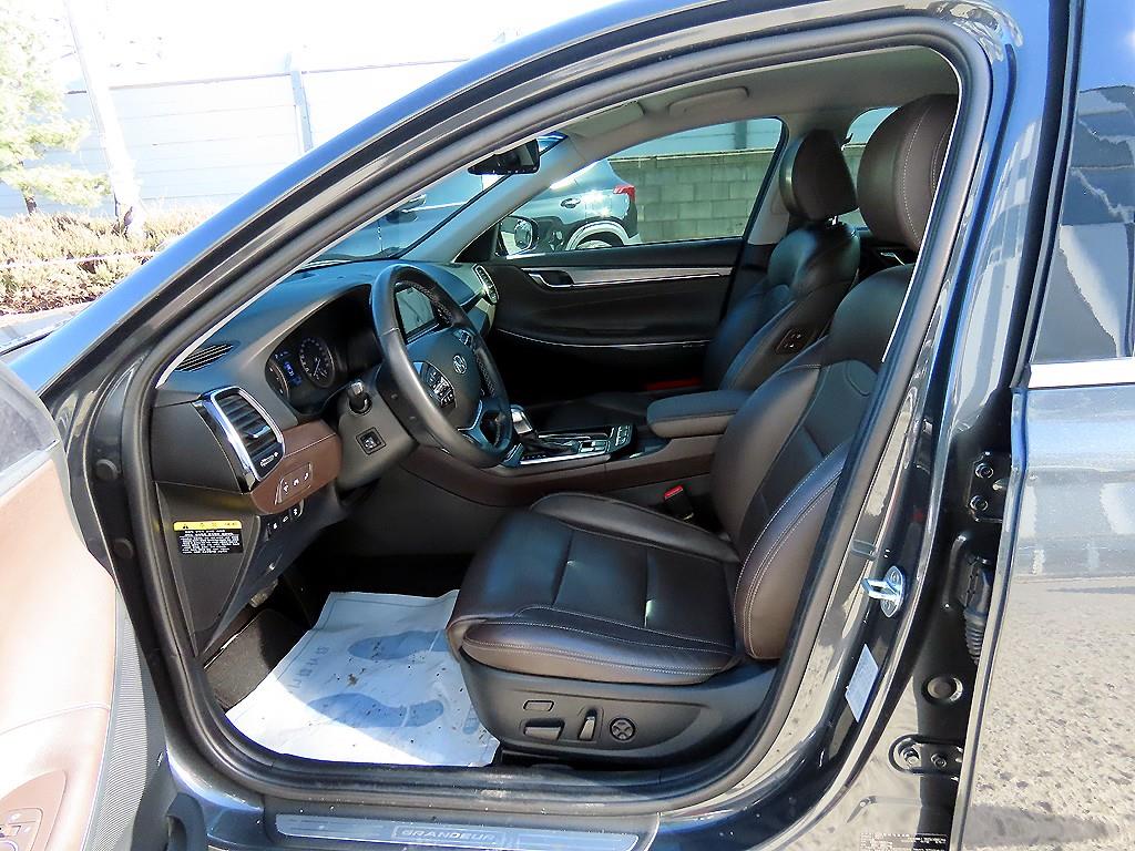 HYUNDAI Grandeur - Vista 5