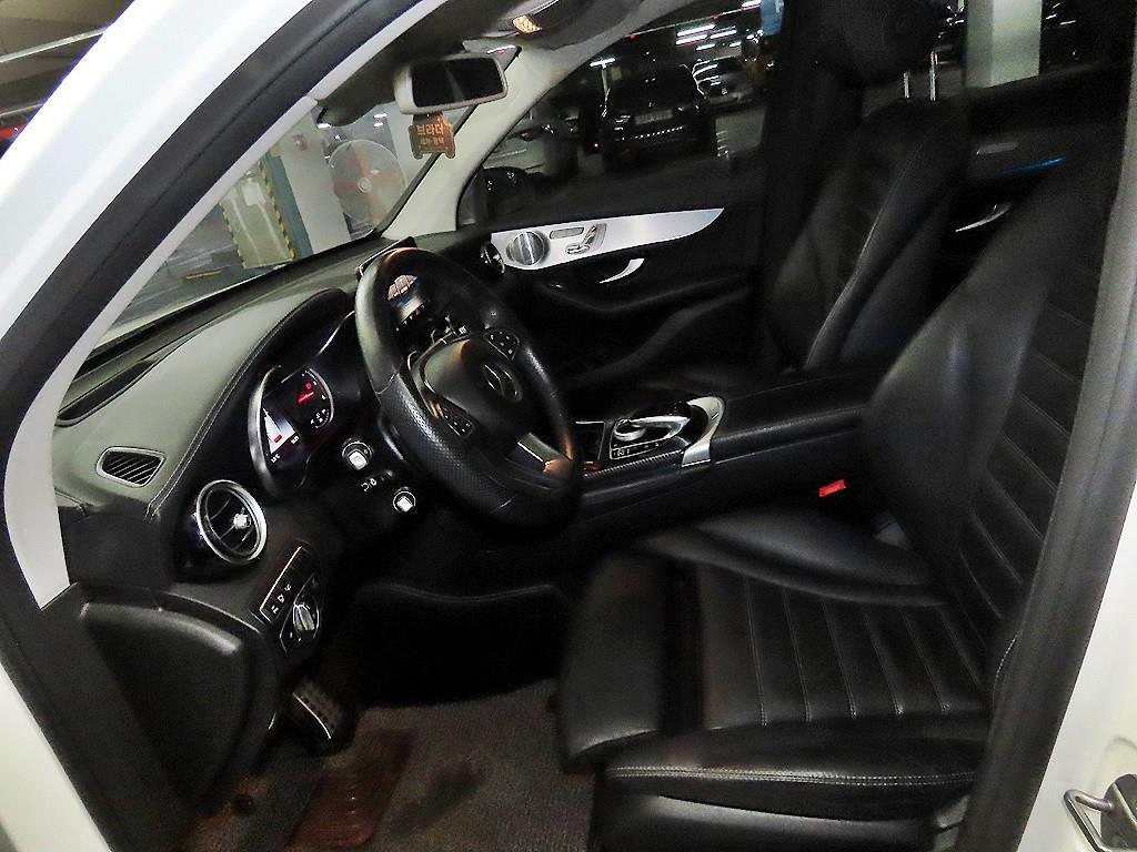 Mercedes Benz GLC Class - Vista 6