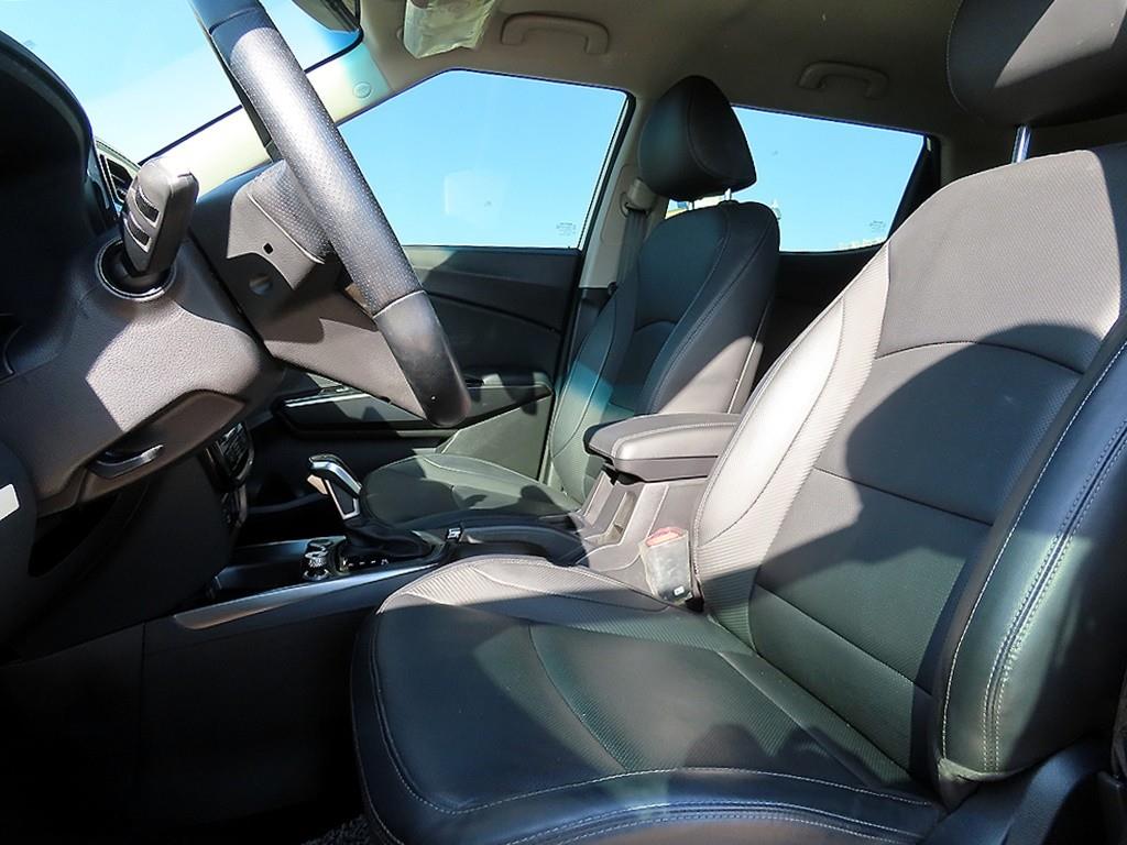 Ssangyong Tivoli - Vista 5