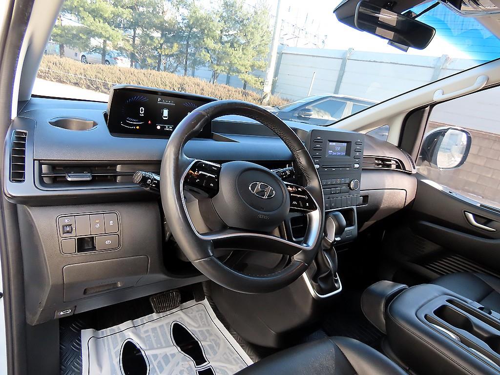 HYUNDAI Staria - Vista 7