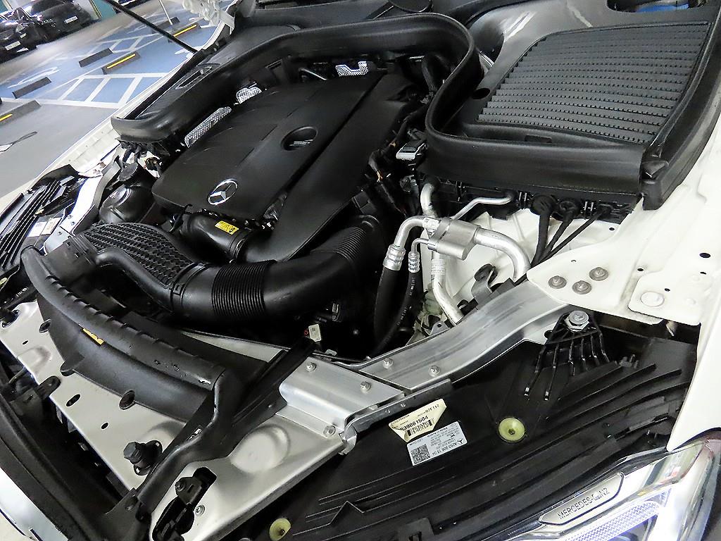 Mercedes Benz GLC Class 2023 Blanco - Importación desde Corea - HF Imports Iquique - Foto 19