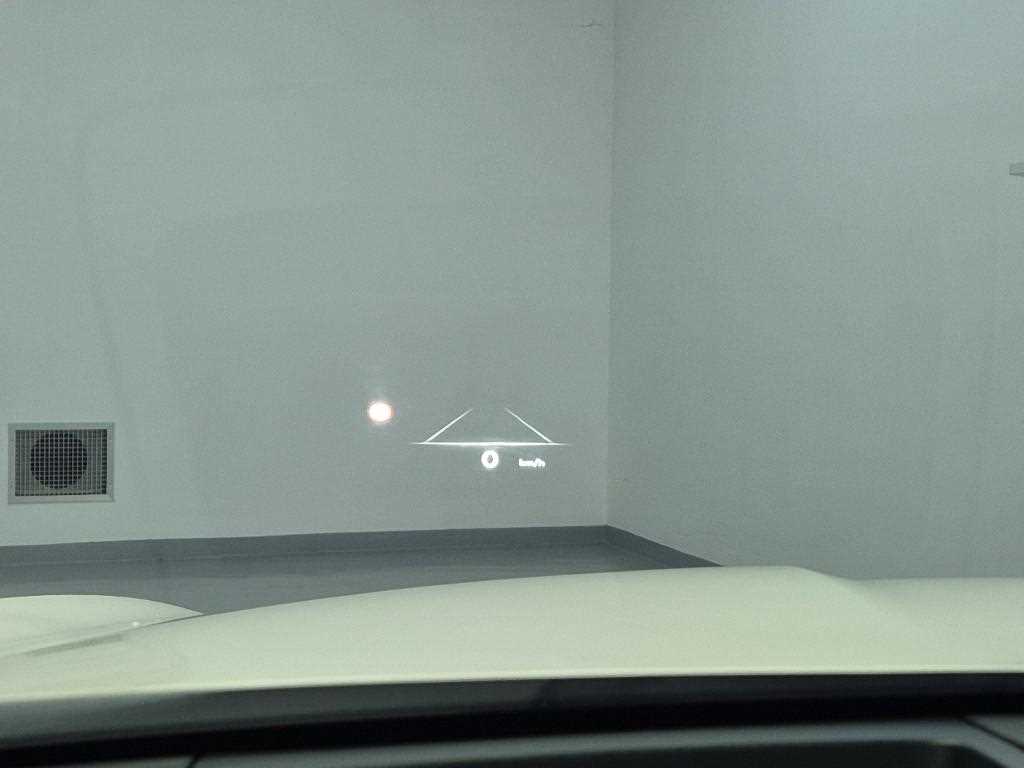 Genesis GV70 2025 Blanco - Importación desde Corea - HF Imports Iquique - Foto 16