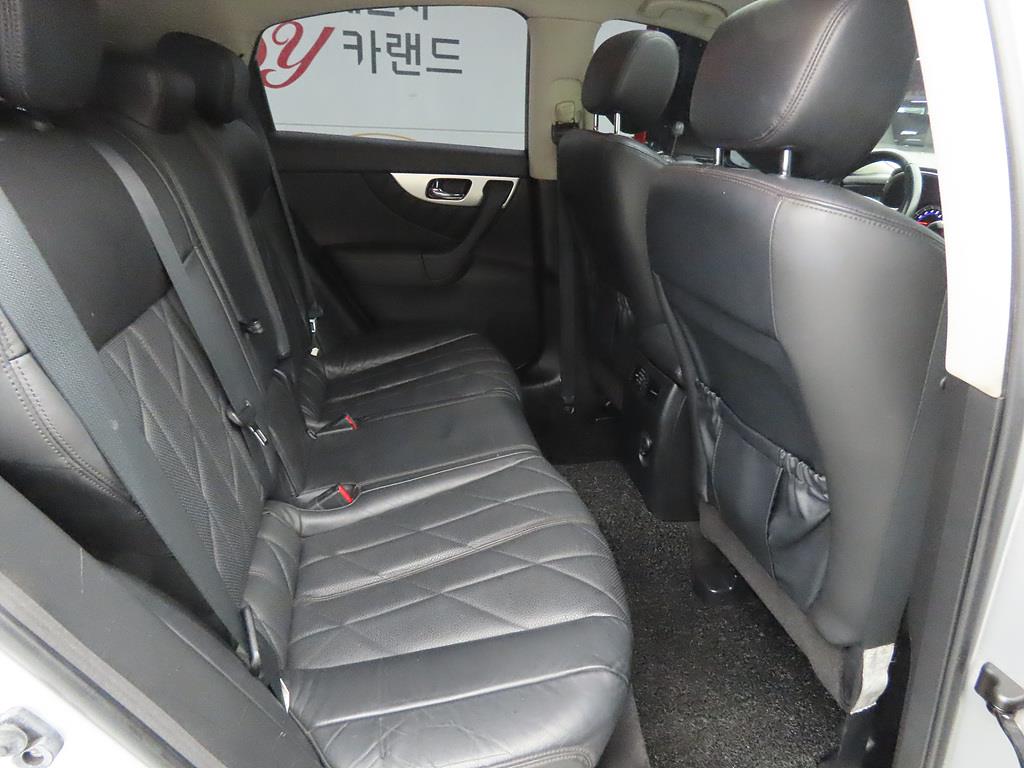 Infiniti FX - Vista 7