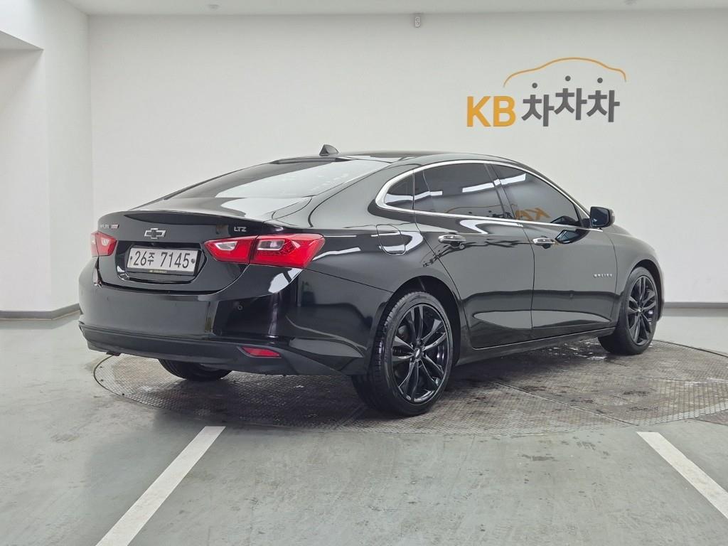 Chevrolet Malibu - Vista 4