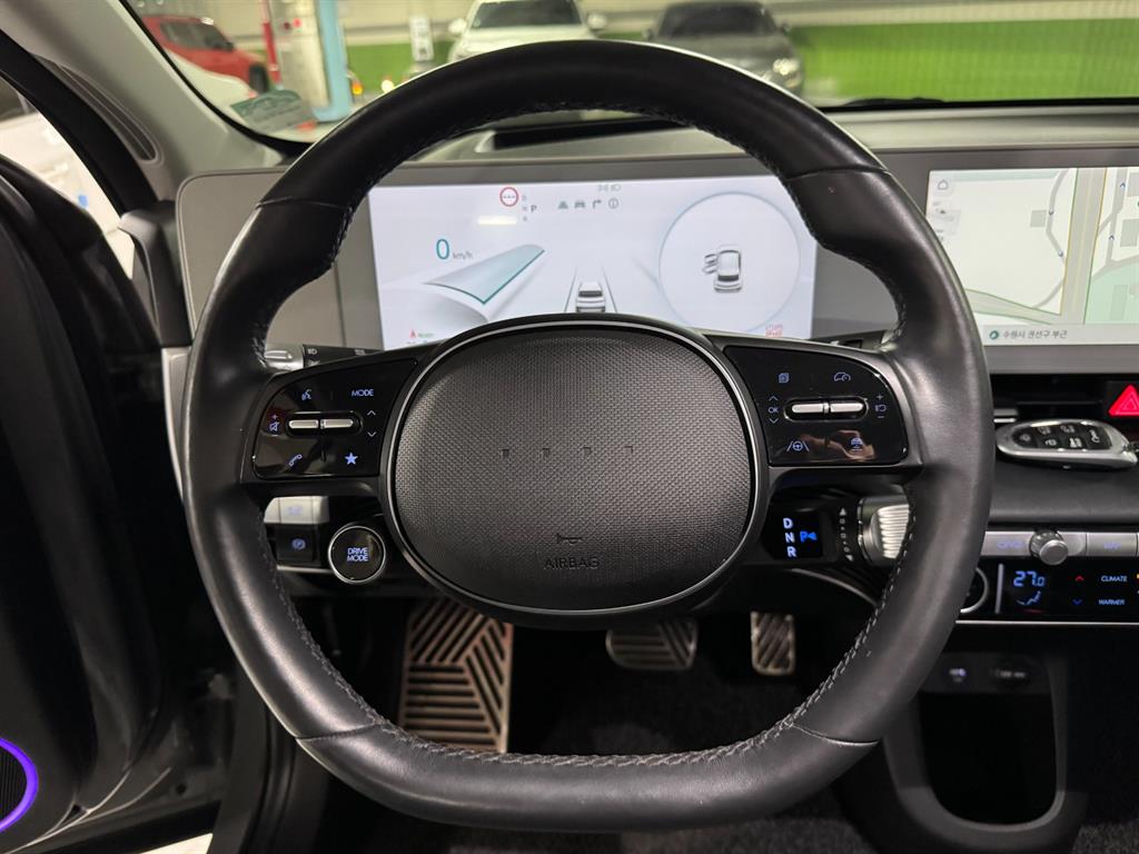 HYUNDAI Ioniq 5 - Vista 8