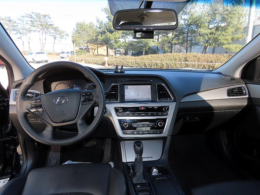 HYUNDAI Sonata - Vista 7