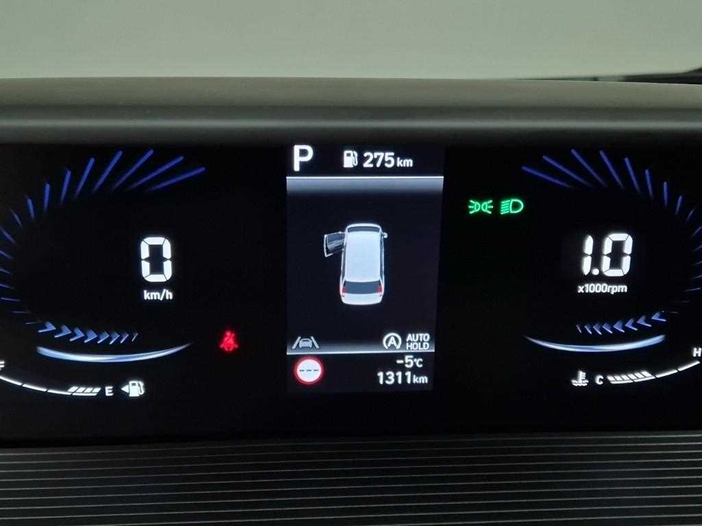 HYUNDAI Staria - Vista 6