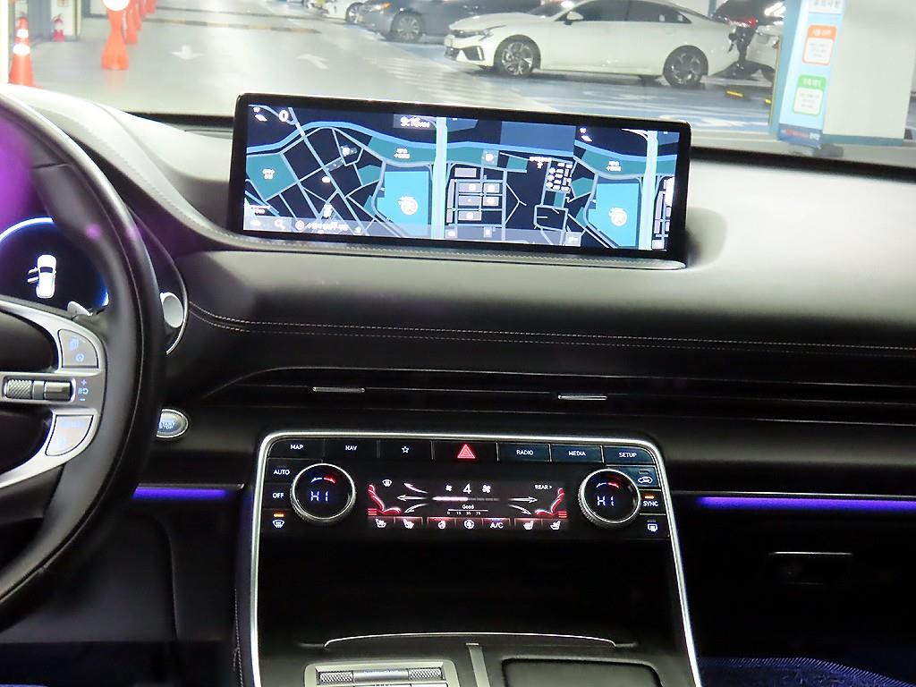 Genesis GV80 - Vista 11