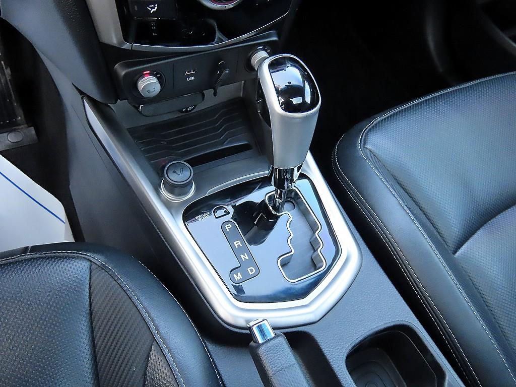 Ssangyong Tivoli - Vista 10