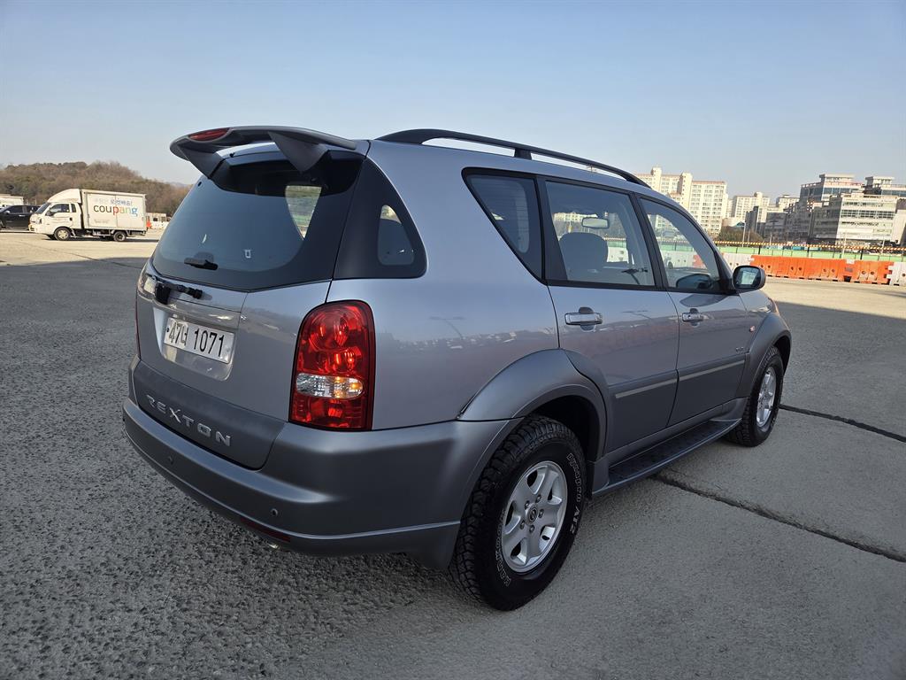 Ssangyong Rexton - Vista 4