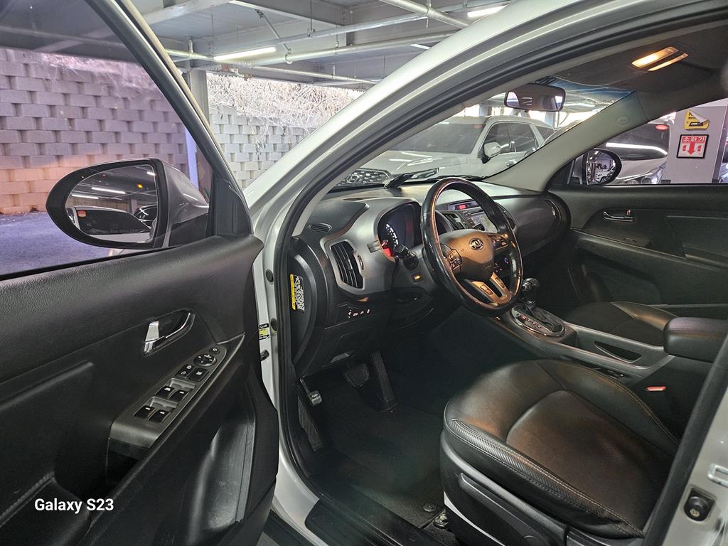 KIA Sportage 2015 Plateado - Importación desde Corea - HF Imports Iquique - Foto 17