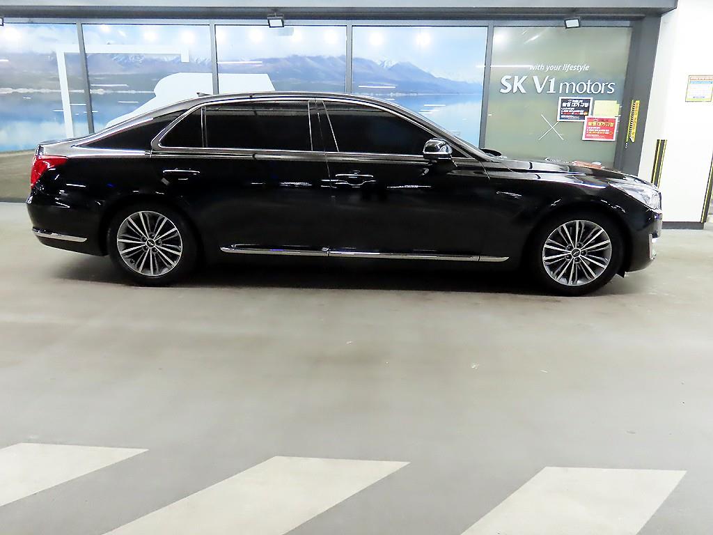 Genesis EQ900 - Vista 4