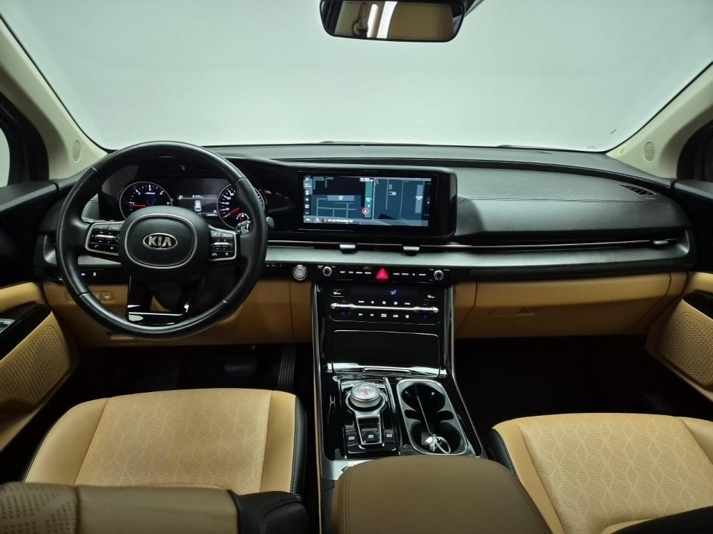 KIA Carnival - Vista 7
