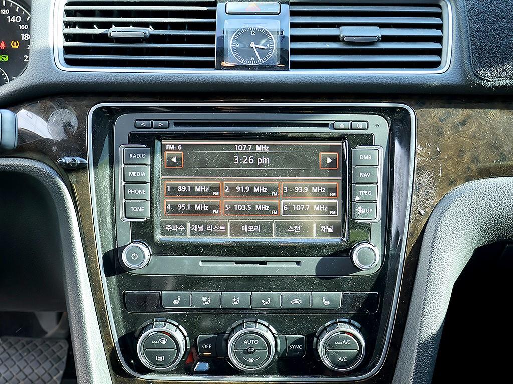 Volkswagen Passat 2015 Blanco - Importación desde Corea - HF Imports Iquique - Foto 9