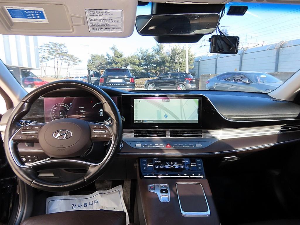 HYUNDAI Grandeur - Vista 7