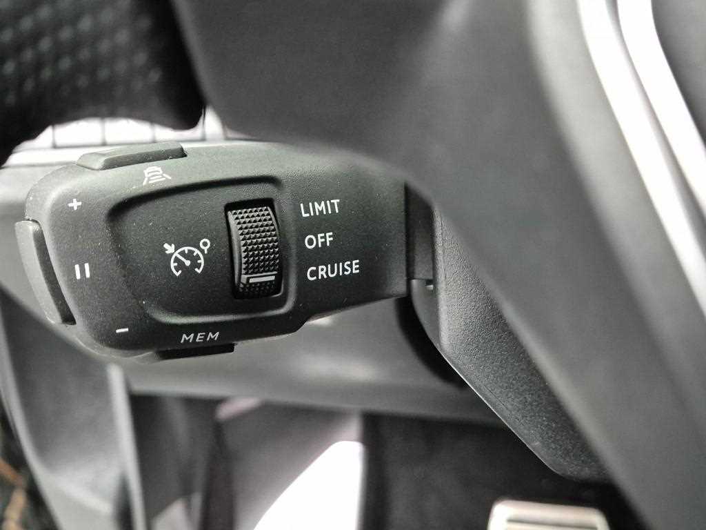 Peugeot 5008 2024 Gris - Importación desde Corea - HF Imports Iquique - Foto 15