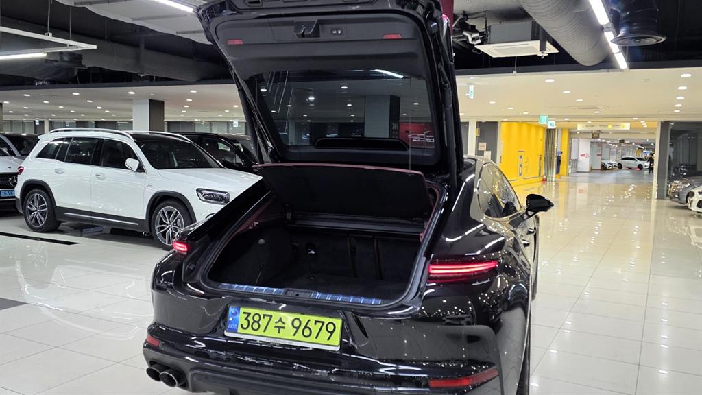 Porsche Panamera 2025 Negro - Importación desde Corea - HF Imports Iquique - Foto 20