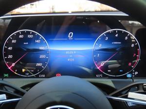 Mercedes Benz E class - Vista 10