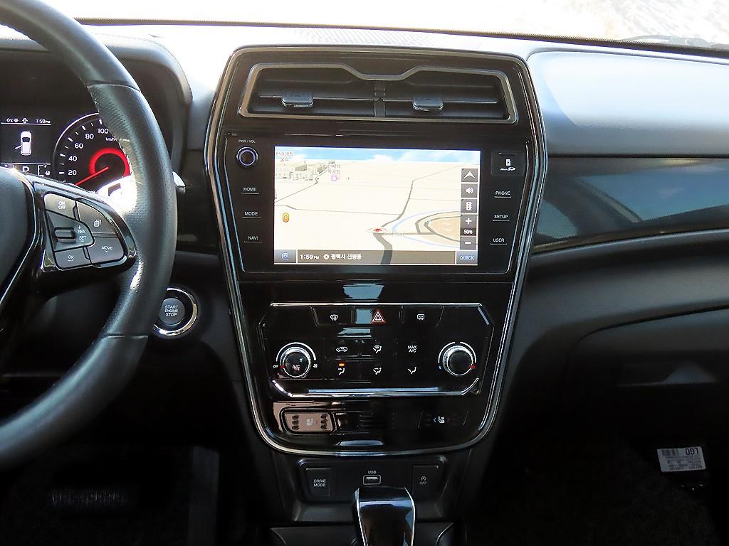 Ssangyong Tivoli - Vista 10