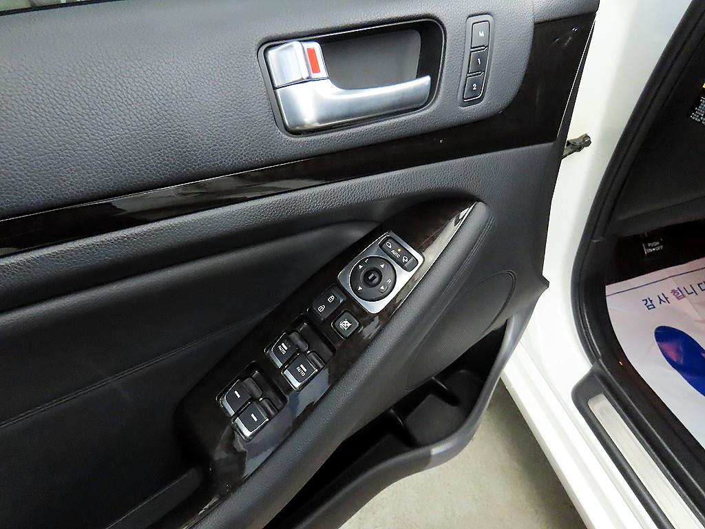 KIA K7 2013 Blanco - Importación desde Corea - HF Imports Iquique - Foto 13