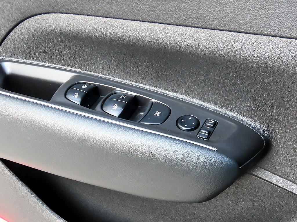 SAMSUNG QM6 - Vista 11