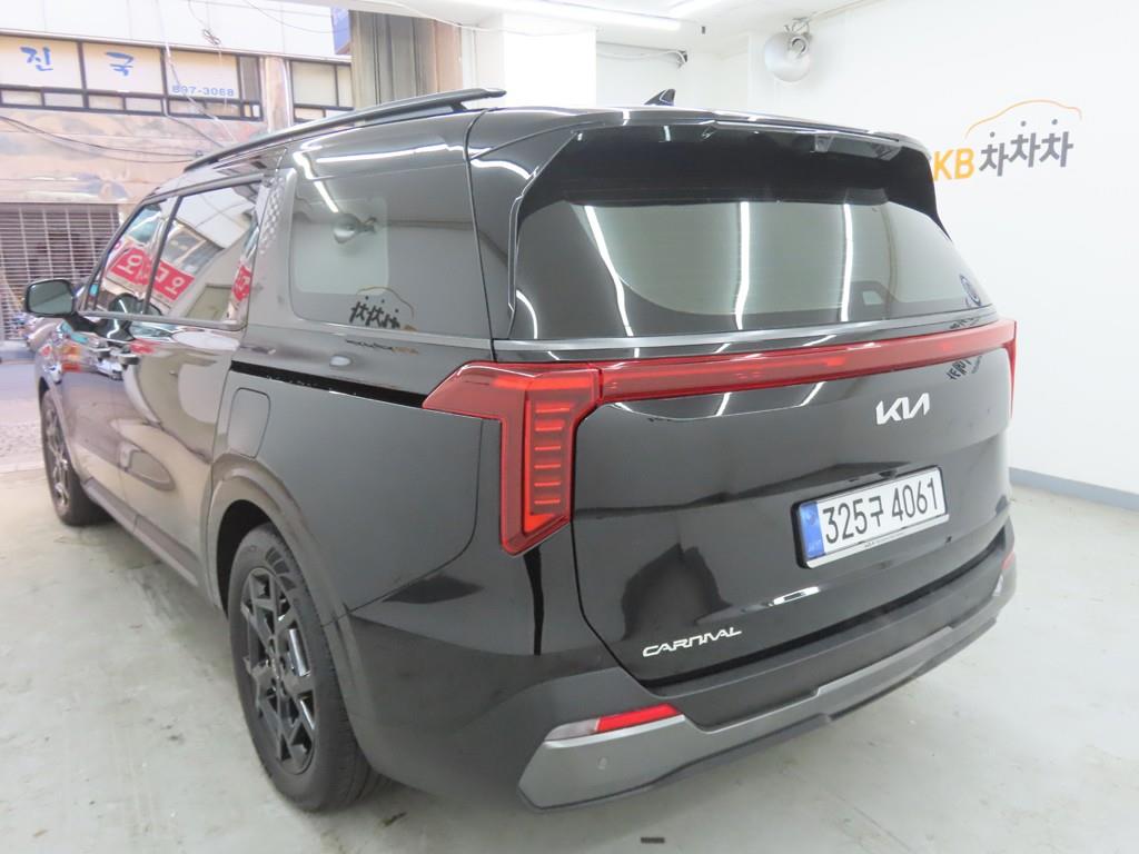 KIA Carnival - Vista 4