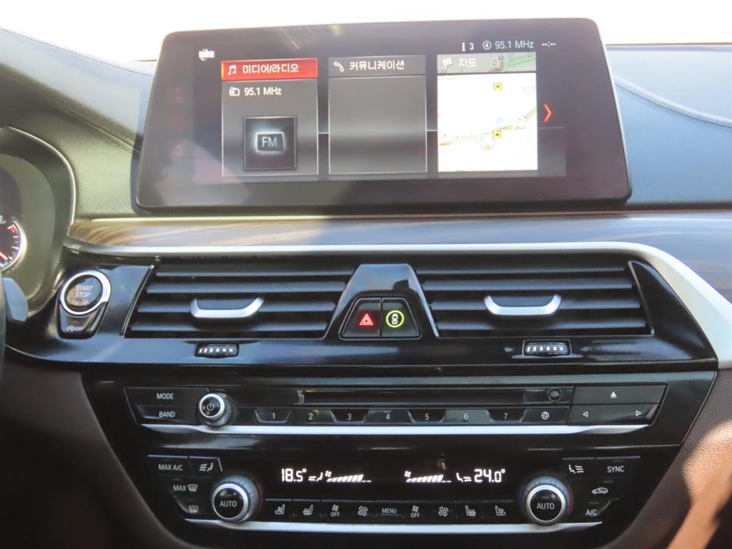 BMW 5 Series 2018 Azul - Importación desde Corea - HF Imports Iquique - Foto 10