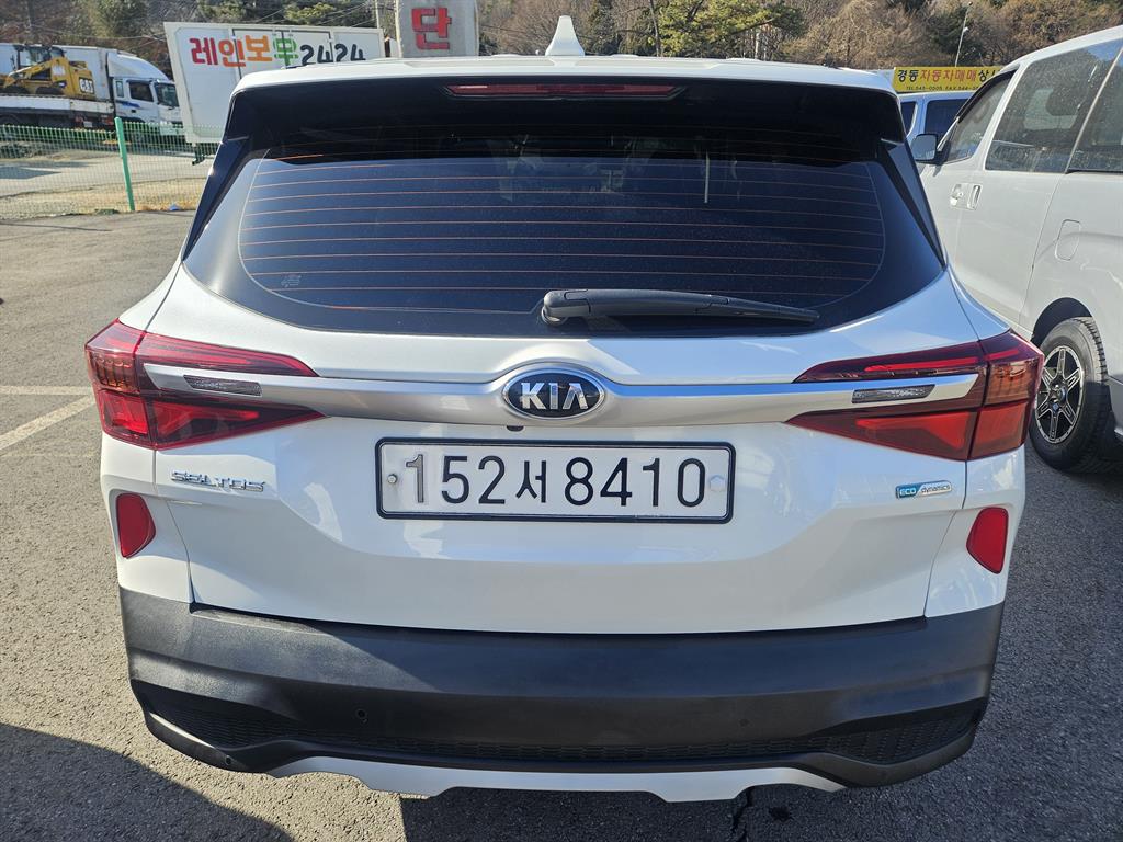 KIA Seltos - Vista 4