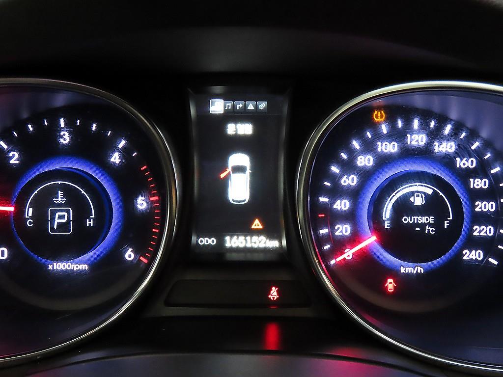 HYUNDAI Maxcruz - Vista 9