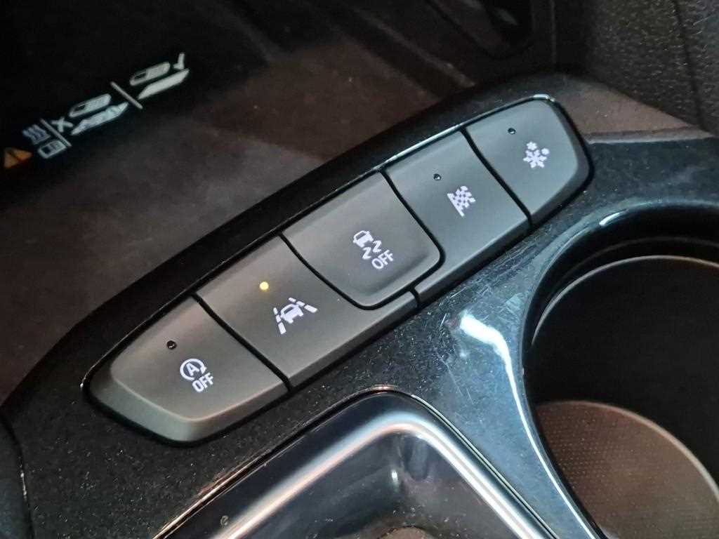 Chevrolet Trail Blazer 2022 Negro - Importación desde Corea - HF Imports Iquique - Foto 17